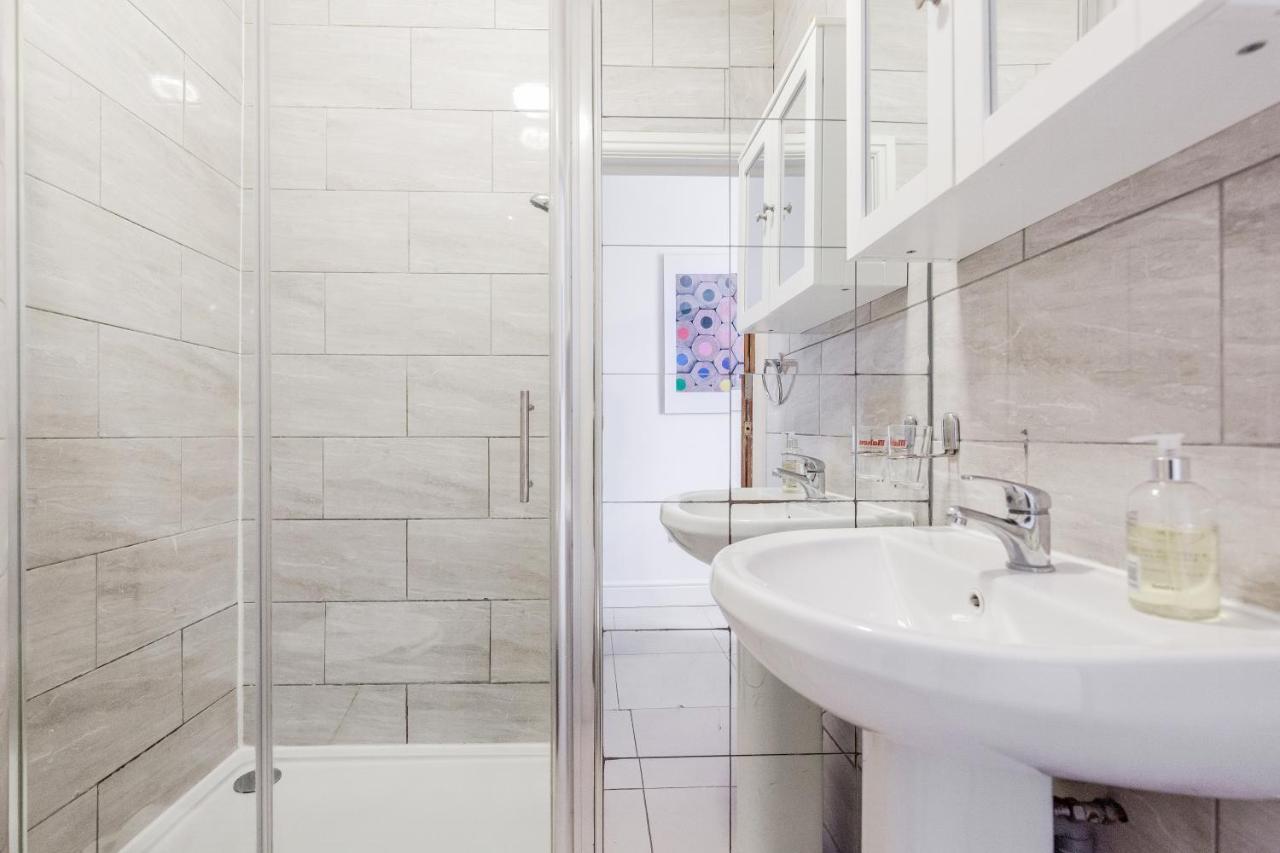 Welcomestay Clapham Junction 2 Bedroom Apartment Londra Dış mekan fotoğraf